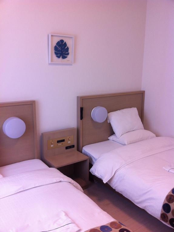 Smile Hotel Okinawa Наха Екстер'єр фото